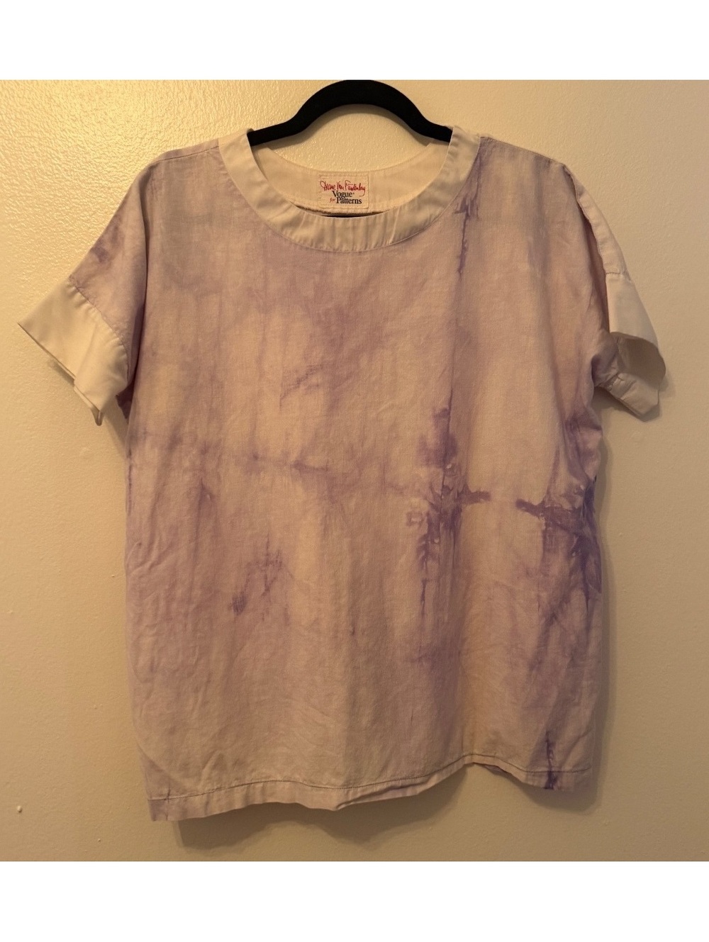 Diane Von Furstenberg Vogue Patterns Short Sleeve Tie-Dye Blouse